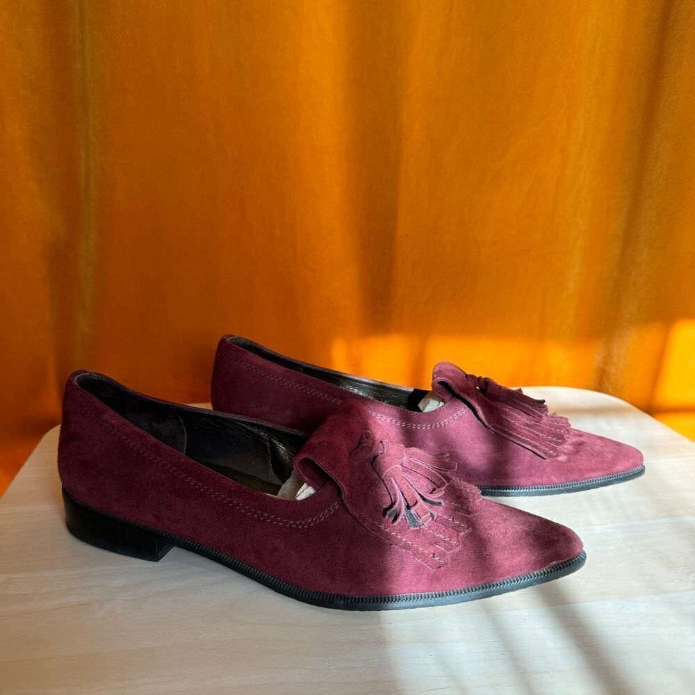 Stuart Weitzman Burgundy Suede Tassel Pointy Toe Avatass Loafer Size 10